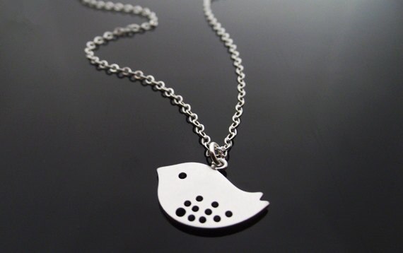 Cute Baby Bird Tiny Sparrow Necklace Small Flying Bird Little Swallow peace pigeon Necklaces for Women charm jewelry
