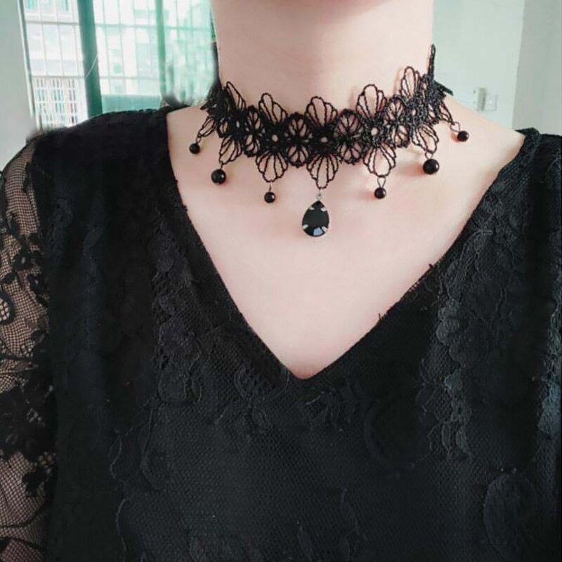 Gothic Victorian Crystal Tassel Tattoo Choker Necklace Black Lace Choker Collar Vintage Women Wedding Halloween Jewelry