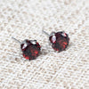 Fashion Hot Selling Personality Simple Design Crystal Stud Earrings Casual Style Holid Gift Jewelry Accessories