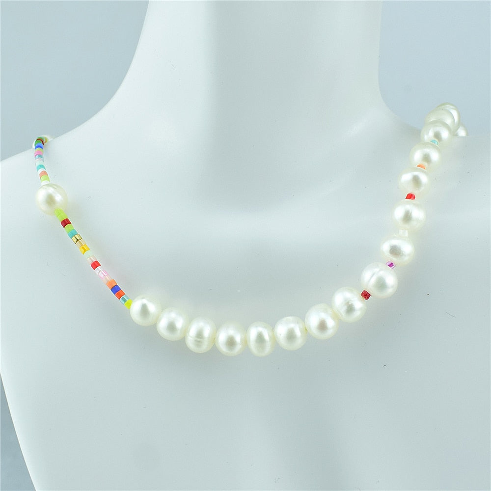 Ladies Gold Cord Lobster Clasp Necklace Natural Freshwater Pearl Necklace Engagement Banquet Jewelry