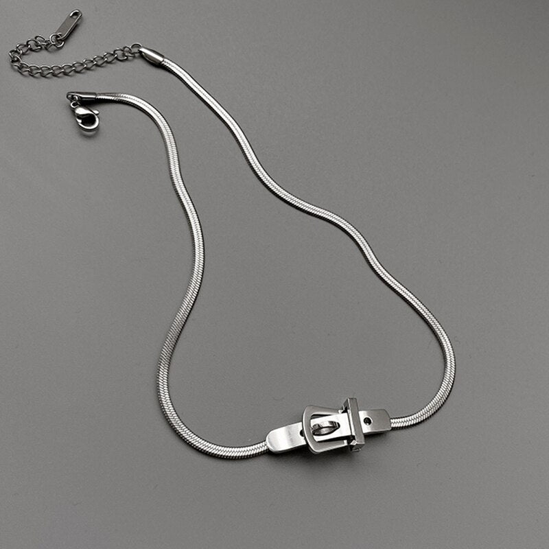 Metal Snake Clavicle Chain Niche French Romantic Style Necklaces For Women Vintage Bohemian Beach Jewelry Bijoux Femme