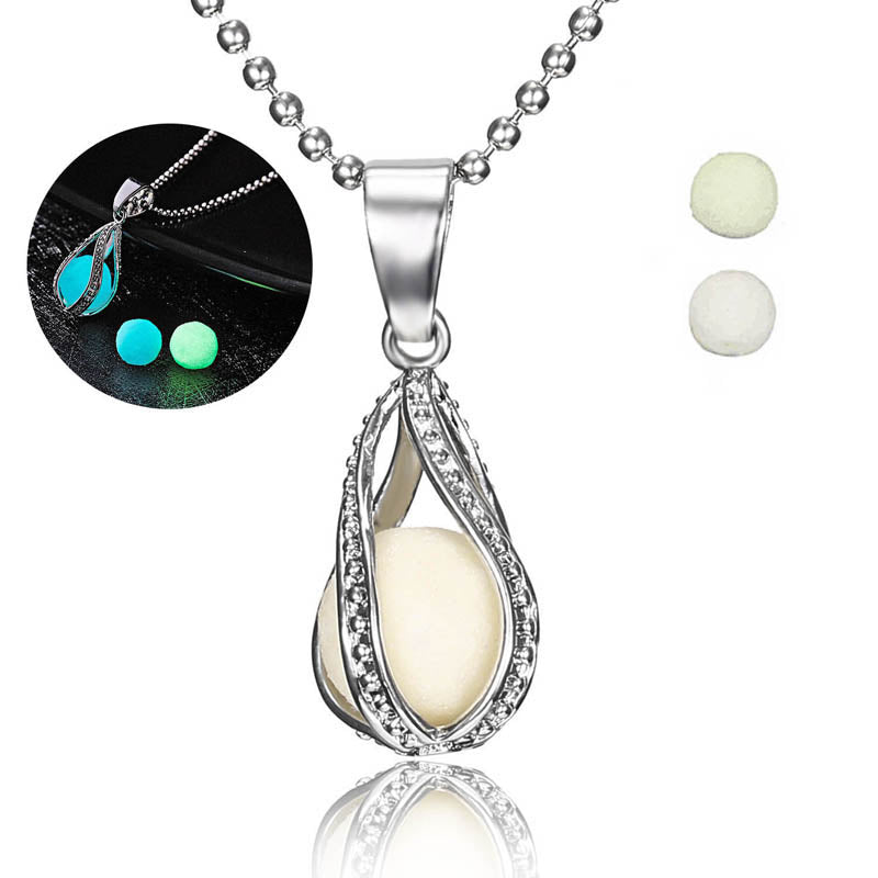 Fashion Moon Star Square Love Heart Glow In The Dark Luminous Hollow Out Water Drop Pendant Necklace Glowing Locket Jewelry Gift