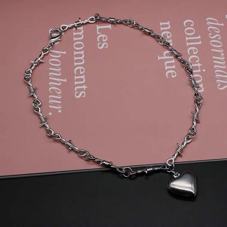 Punk Heart  Necklace Charms Vintage Hip Hop Jewelry For Women Harajuku Gothic Choker Chains Accessories