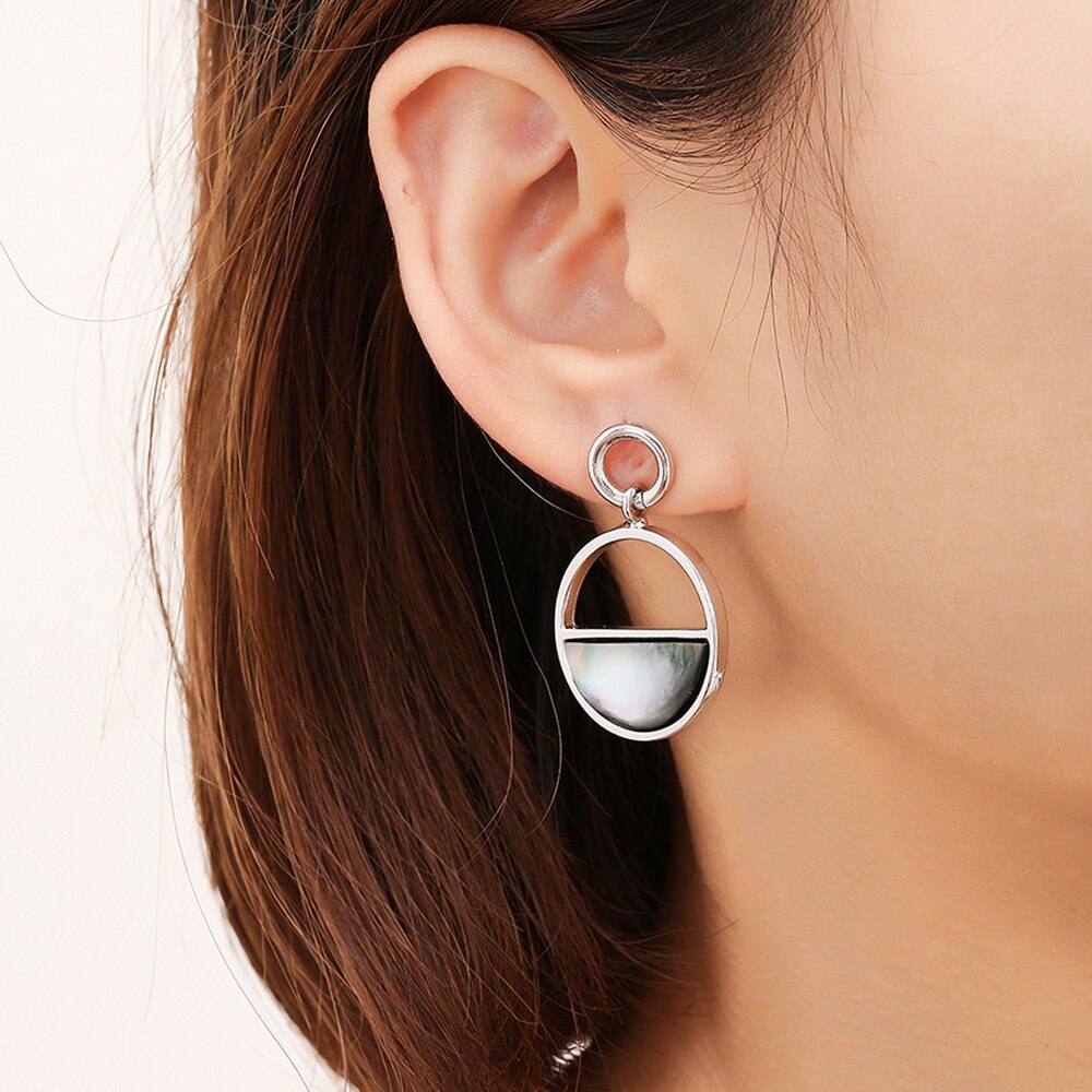 Round Shell Earrings for Woman Simple Geometric Circle Drop Earrings Gold Color Statement Earring Daily Gift Jewelry