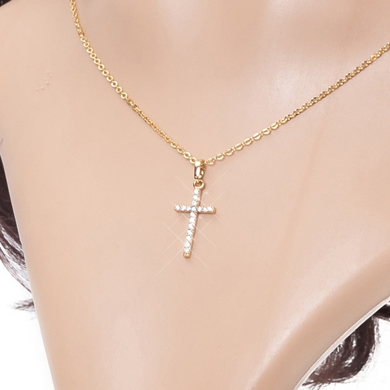 Shiny Zircon Cross Pendants Necklace for Women Men One Piece Vintage Jesus Choker Neck Accessories 2022 Jewelry Gift