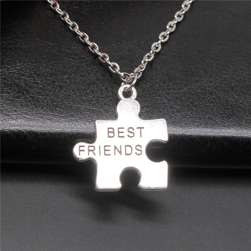 Simple Vintage Antique Silver Color 27x24mm Friends Puzzle Pendant Necklace For Women