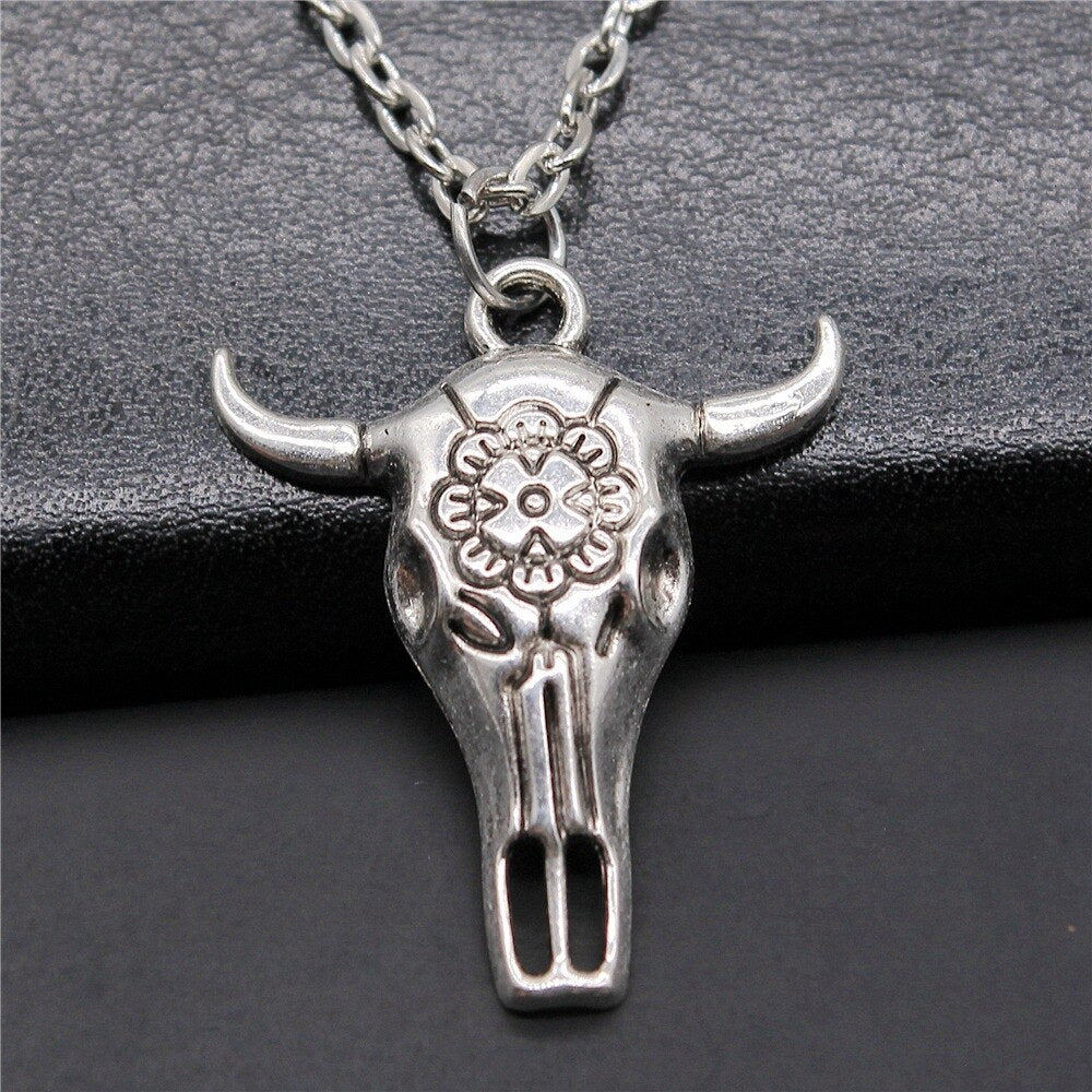 Simple Vintage Antique Silver Color 31x26mm Ngau Tau Pendant Necklace For Women