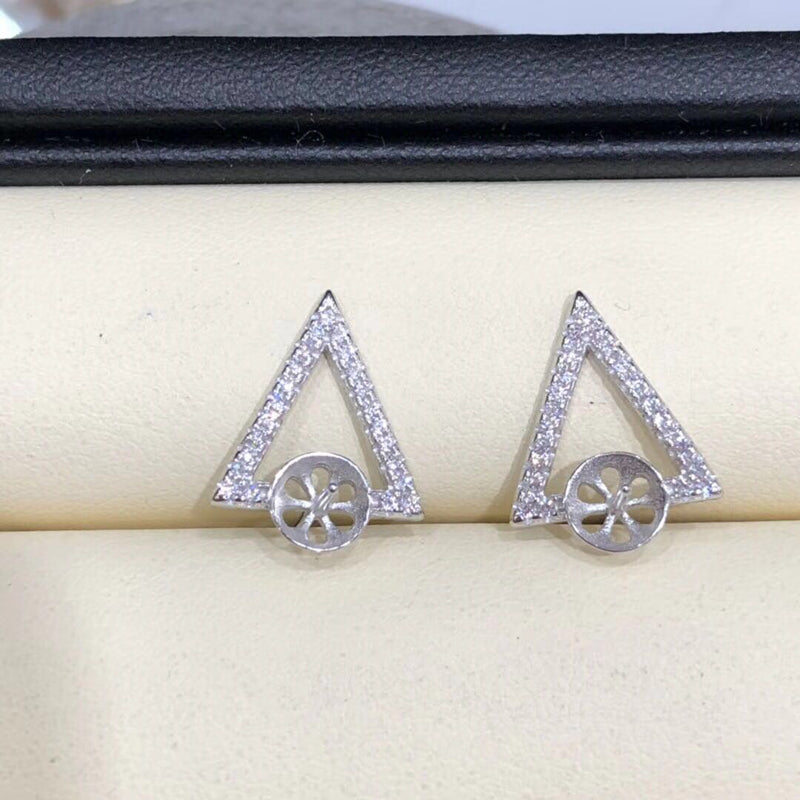 Fashion Triangle stud Earrings mountings 925 sterling silver jewelry Exquisite jewelry Accessories