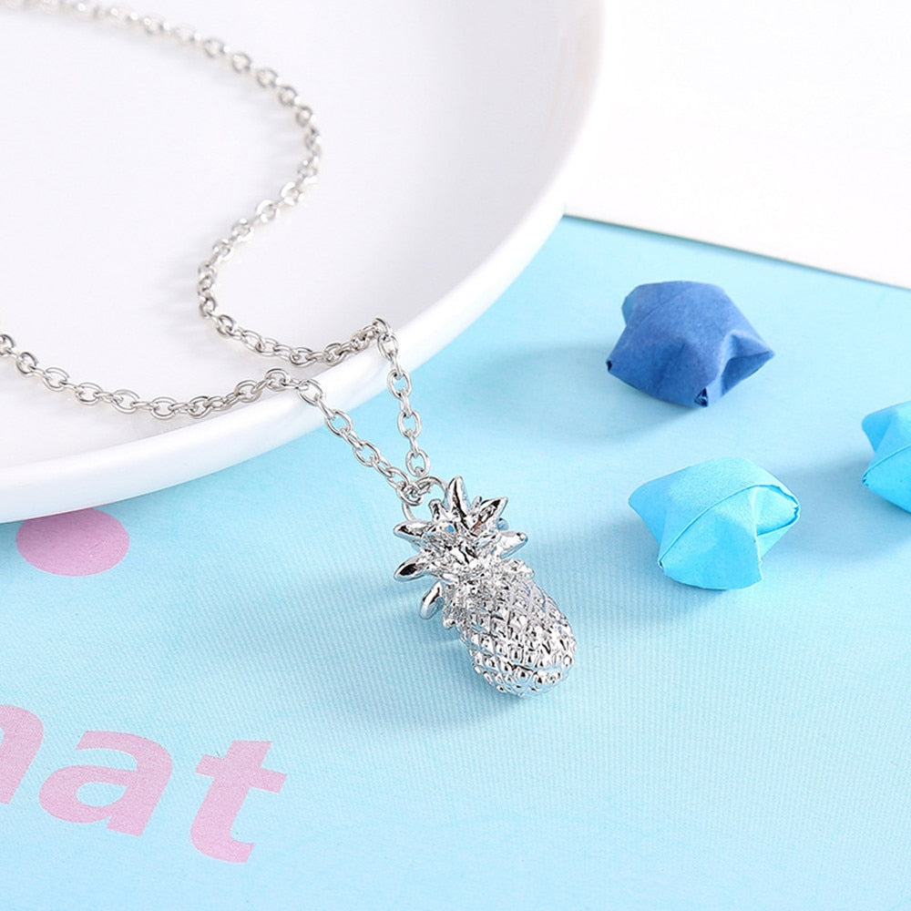 Women Pineapple Pendant Necklace Vintage Fruit Cute Choker Link Chain Necklaces Jewelry Accessories Girls Gift