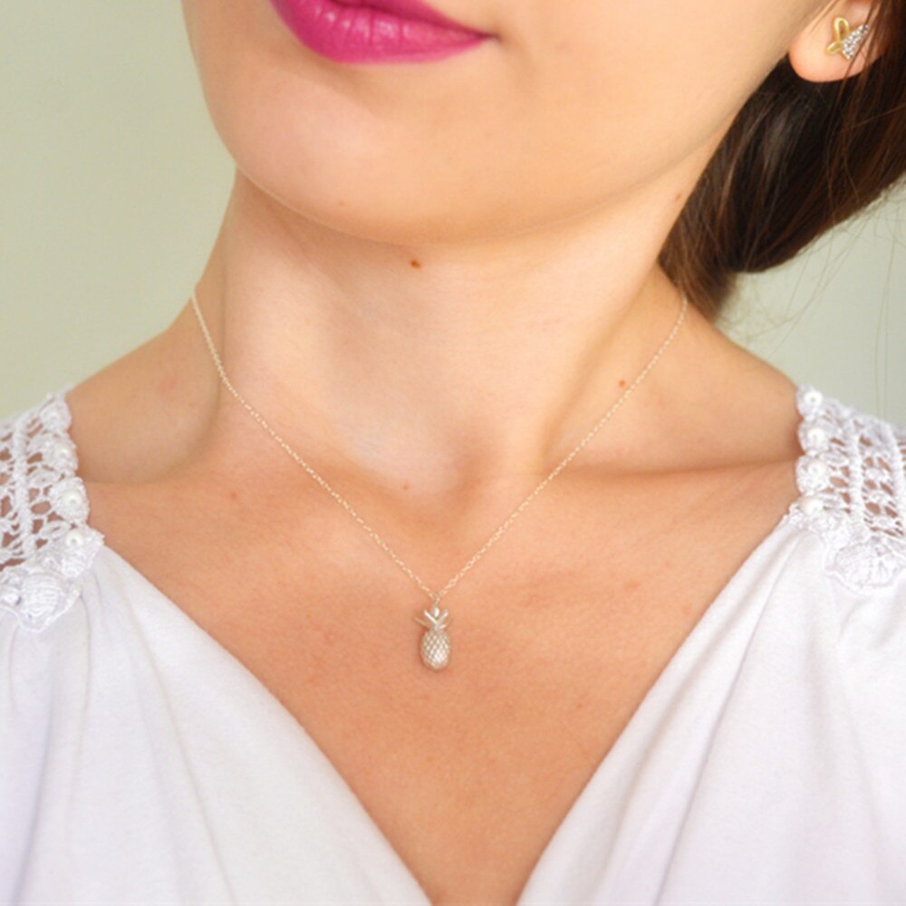 Women Pineapple Pendant Necklace Vintage Fruit Cute Choker Link Chain Necklaces Jewelry Accessories Girls Gift