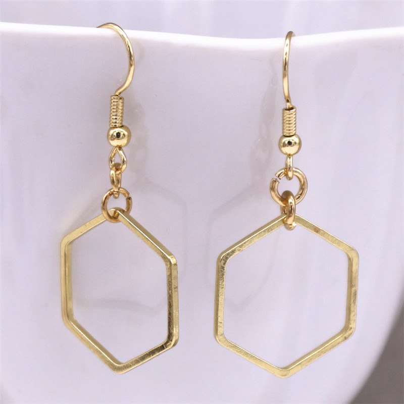 Fashion new Imitation pearl earrings 4 style geometric female earrings 2020 earrings   factory direct