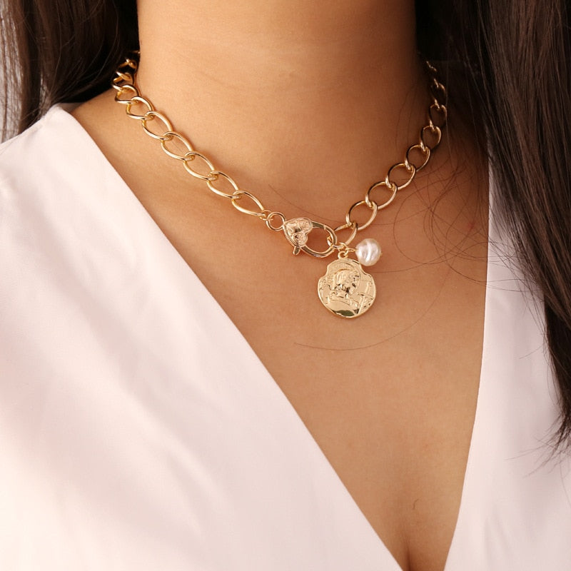 Female Necklace Multi Layered Moon Women Necklace Choker Statement Crystal Gold Color Necklace Girl Party Wear Gift Jewelry