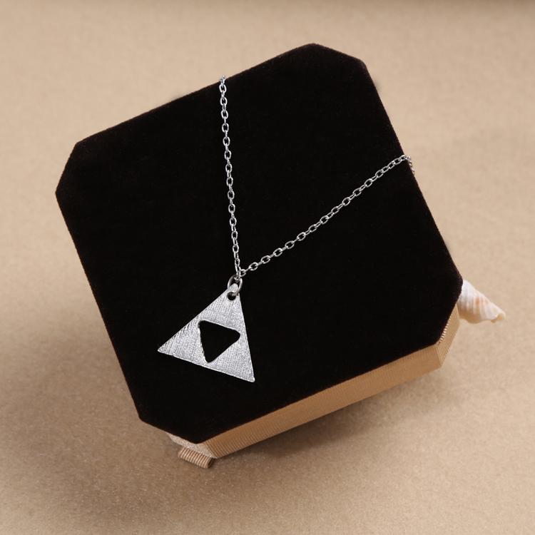 Fine Jewelry Drop Shipping Fashion Zelda Triforce Silver Plated Necklace Metal Figure Pendant Necklace