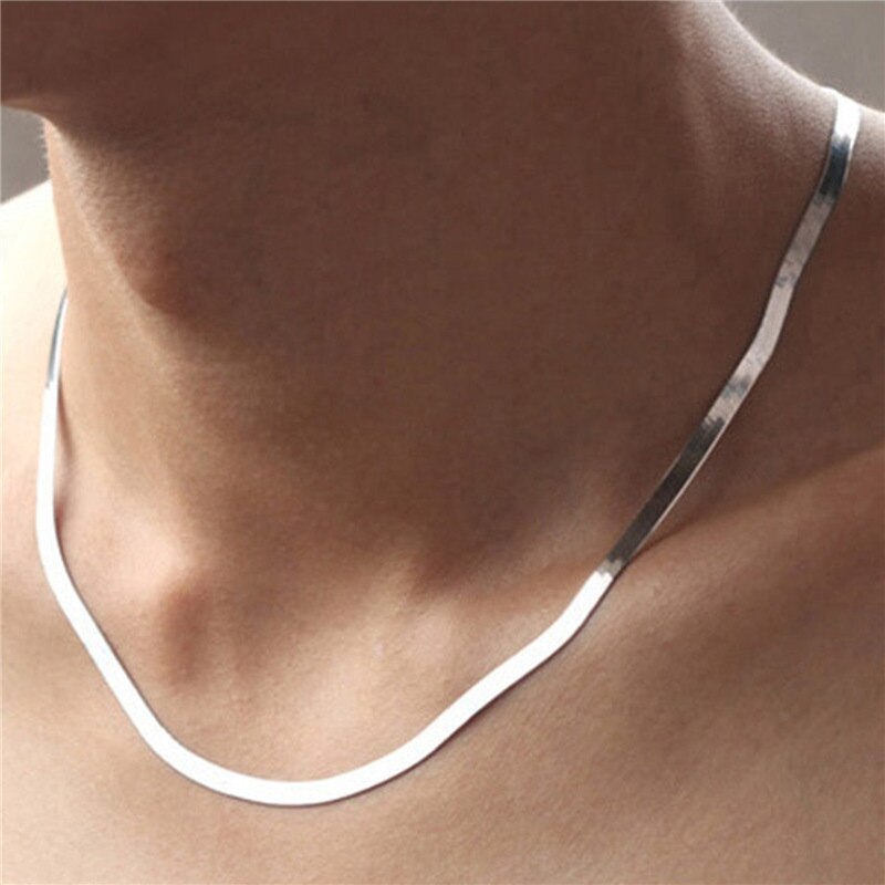 Flat Snake Bone Chain Ladies Necklace Simple Blade Short Clavicle Chain For Women Gift