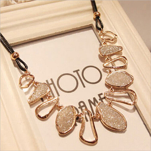 New Woman Elegant Design Chunky Gold Color Chain Choker Bib Statement Collar Pendant Necklace