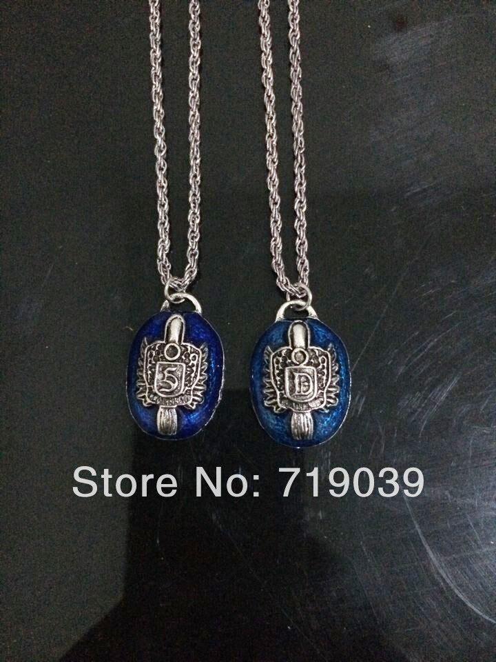Vampire Diaries Damon / Stefan Salvatore Necklace pendant retail design Moive America play jewelry