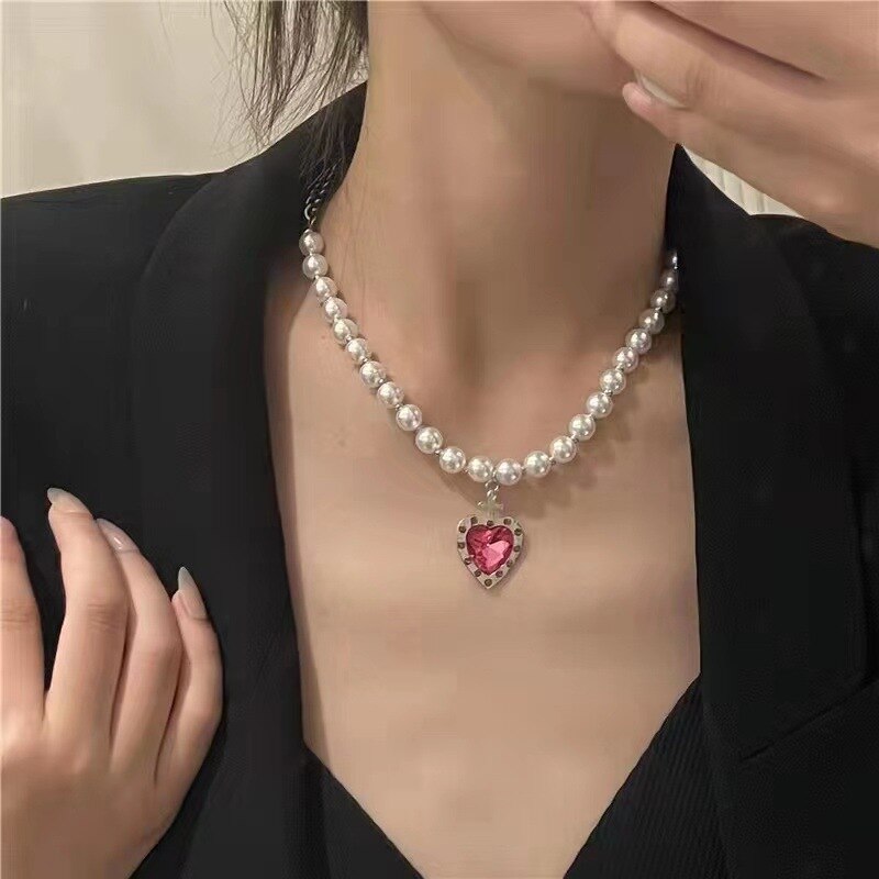 French Vintage Simple Light  Pink Love Pendants Necklace For Women Pearl Stitching Heart Shaped Clavicle Chain Jewelry