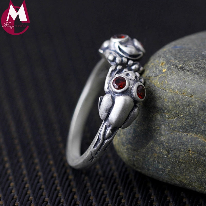 Frog Prince Shape Ring For Women Red Crystal Eye Vintage Animal Charm Accessories 100% 925 Sterling Silver Jewelry SR77
