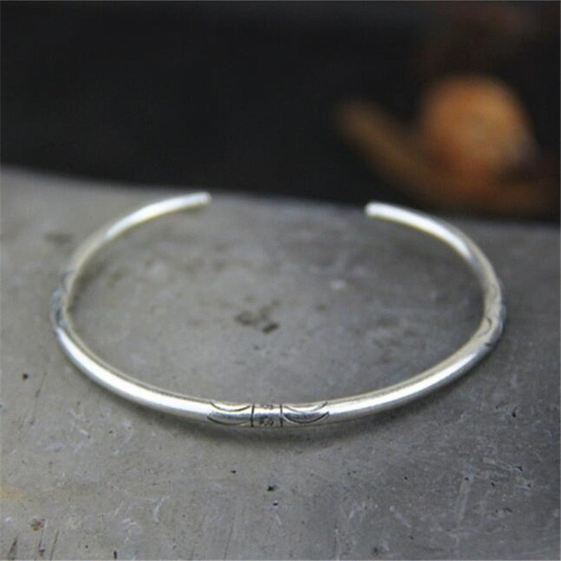 999 Sterling Silver Retro Carved Fish Bangle Handmade Thai Silver Wave Shape Pattern Open Bangle Bracelet WT025