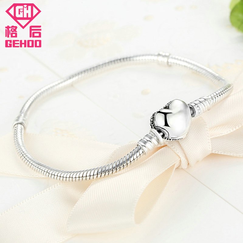 2020 Fresh Bracelet Heart Pendant Design Bangles Charm Bracelts 925 Sterling Silver Women Jewelry Gift Wristband Pulseira