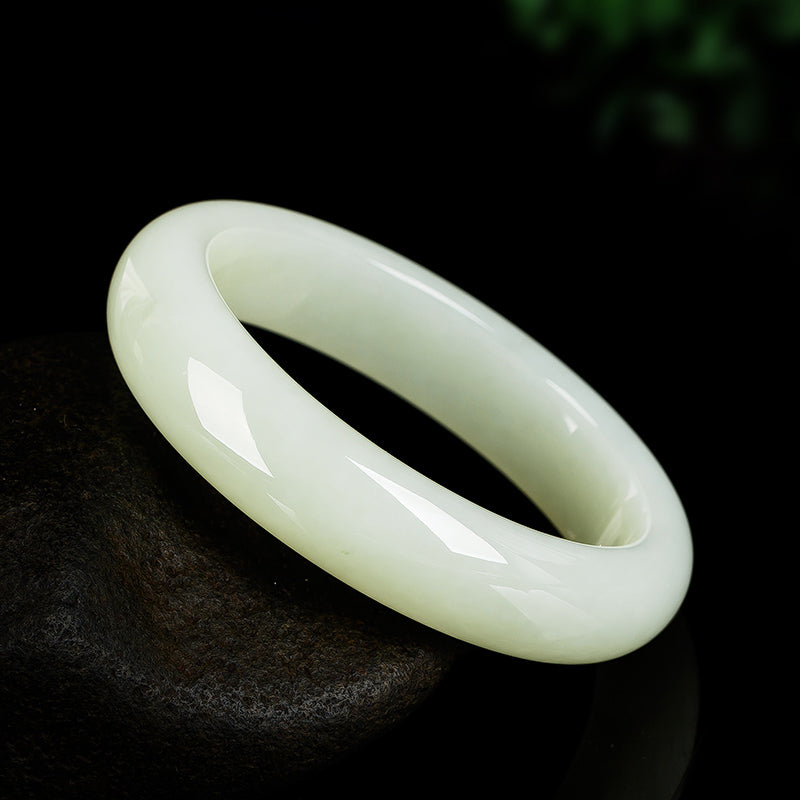 Fine jewelry Quality Goods Natural White Jade with Certificate