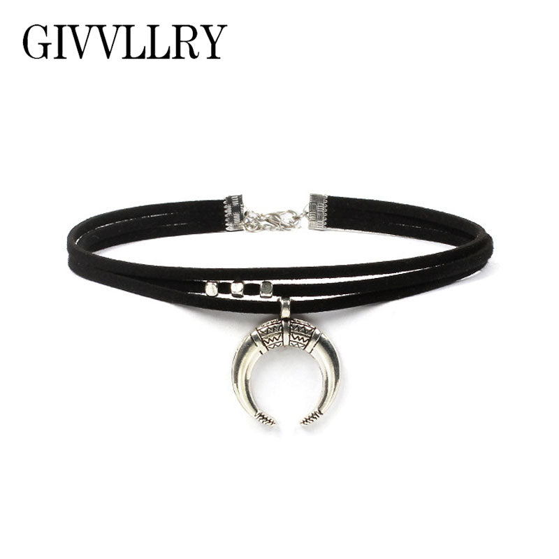 Punk Moon Necklace for Women Vintage Spanish Bull Horn Crescent Chocker Fashion 3 Layers Black Velvet Choker Necklace