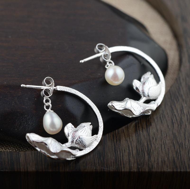 GQTORCH 925 Sterling Silver Natural Pearl Earrings Exquisite Carving Flower Earrings For Women
