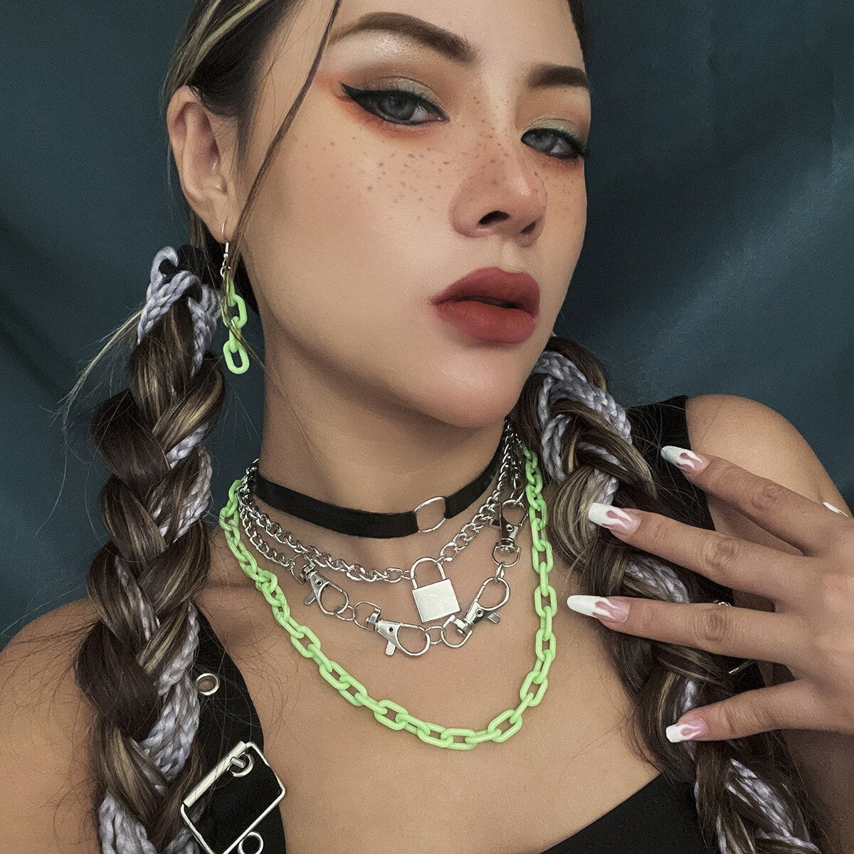 Gaku Exaggerated Punk Geometric Lock Mixed Necklace Hip Hop Street Gothic Fluorescent Hollow Chain Necklace