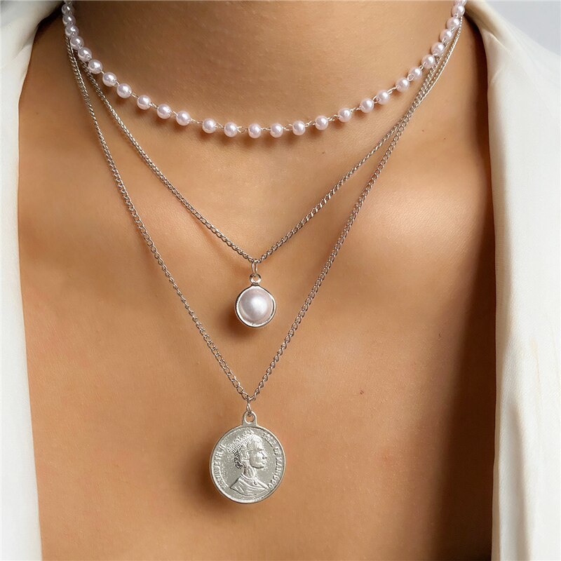 Gargantilla multicapa con cadena de monedas para mujer, collar de perlas de Color dorado y plateado, colgante con retrato de moda, joyería para mujer