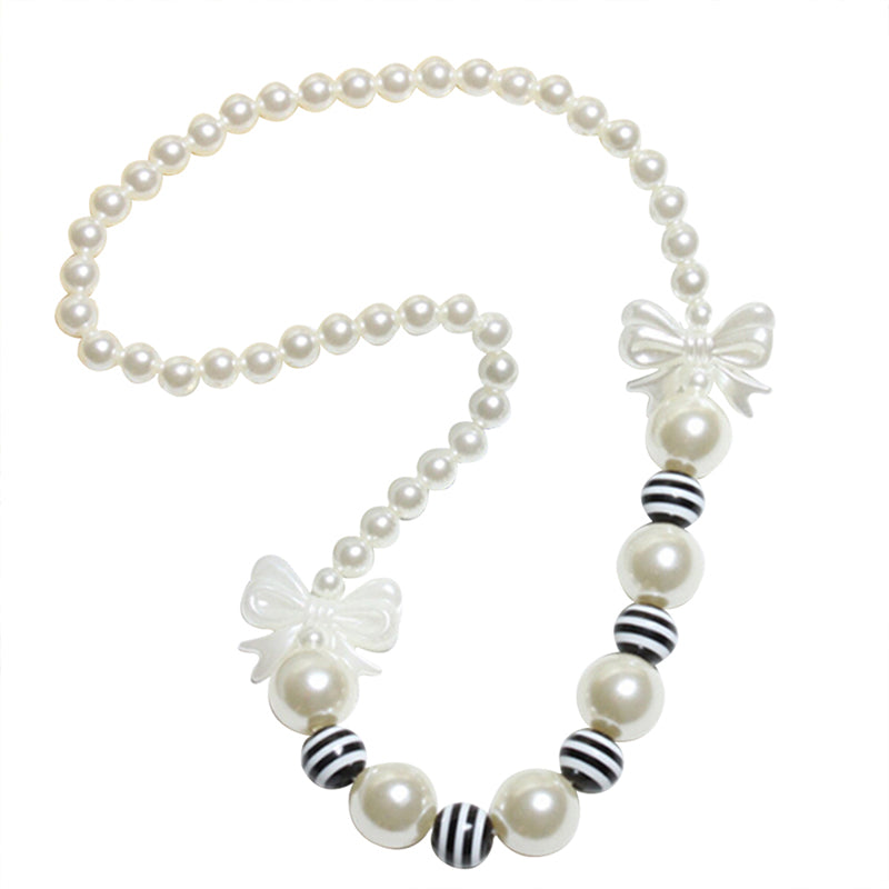 Girl's Cute Little Bear Love Heart Rhinestone Pendant Necklace