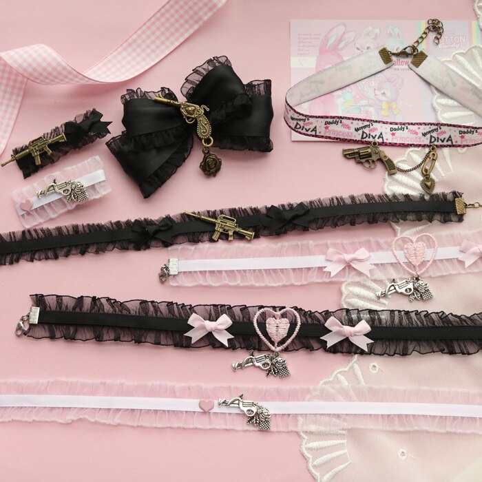 Girl punk black sweet wind pink black love pistol hand made necklace collar hairpin