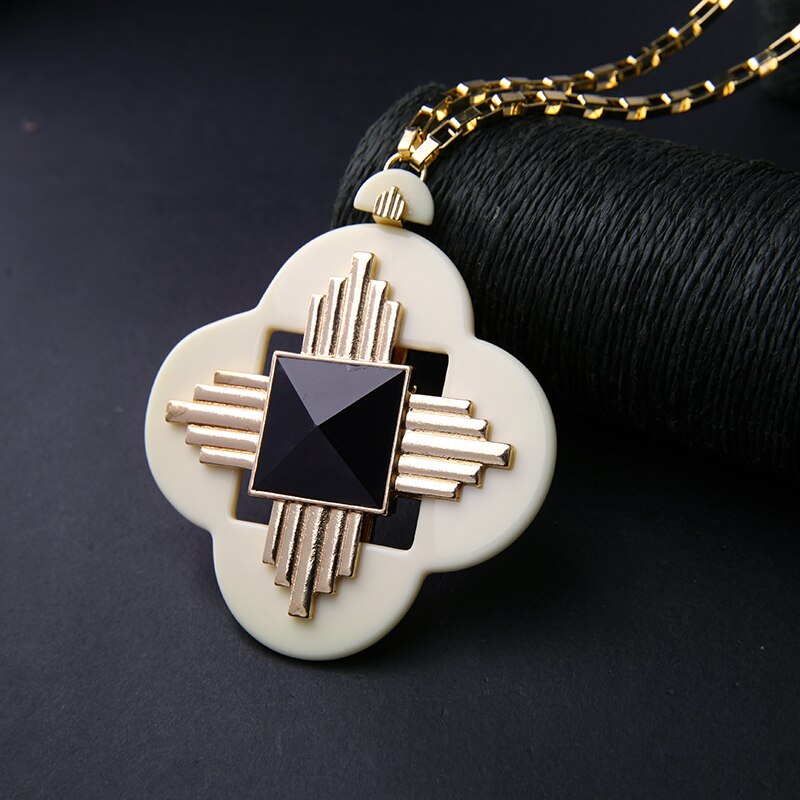 Gold Color Chain Women Necklace Colorful Flower Pendant European Necklace For Winter Sweater