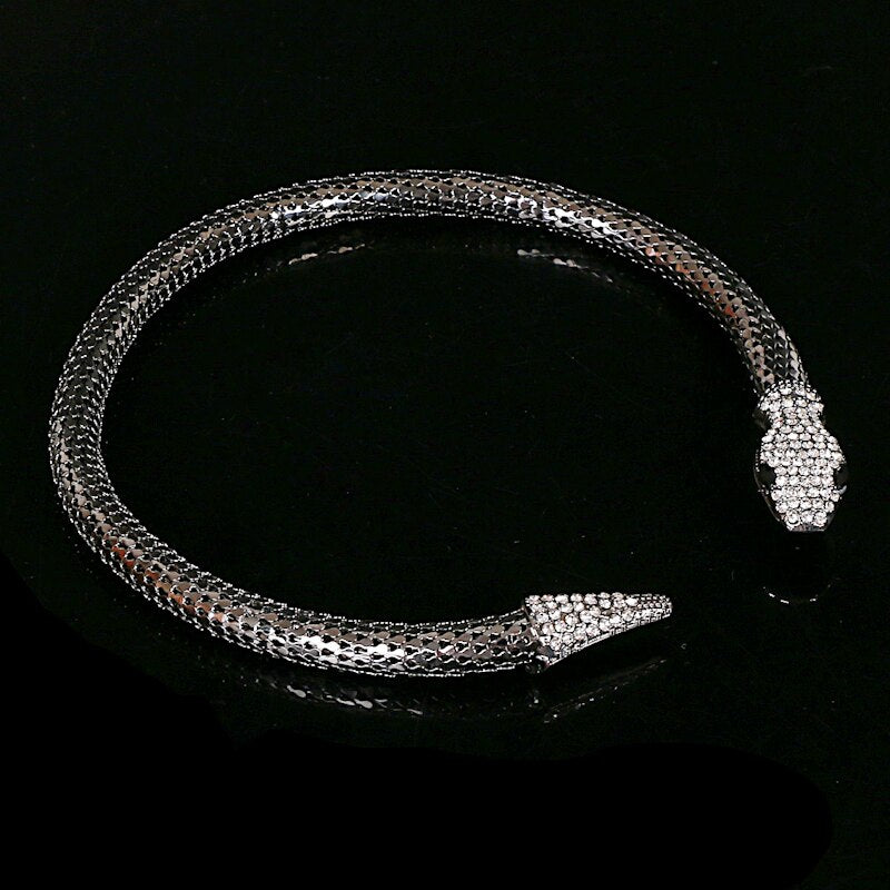 Gold-color and Silver Plated Snake Necklace Choker Women Collier Femme Bijoux Black Gun Crystal Choker Necklaces