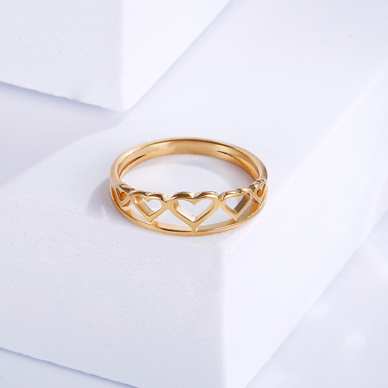 Golden Colour Hollowed-out Heart Shape Ring Design Cute Love Jewelry For Women Young Girl Child Gift 2022 Trend Ring