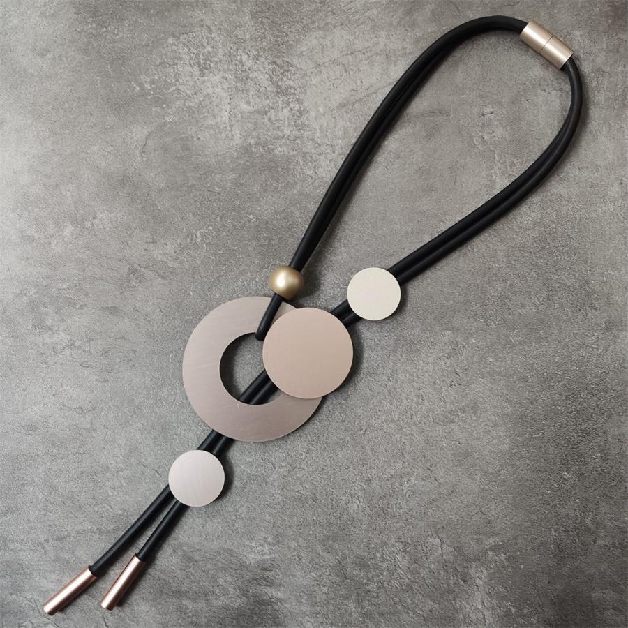 Golden Women Accessories Black Rubber Rope Pendants Casual Long Necklaces Star Statement Jewelry for Winter