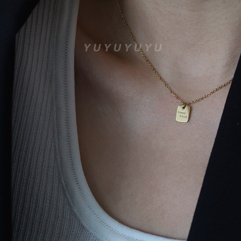 Good luck gold necklace with Yu jewelry women's titanium steel gold-plated simple ins box clavicle chain in Europe and America