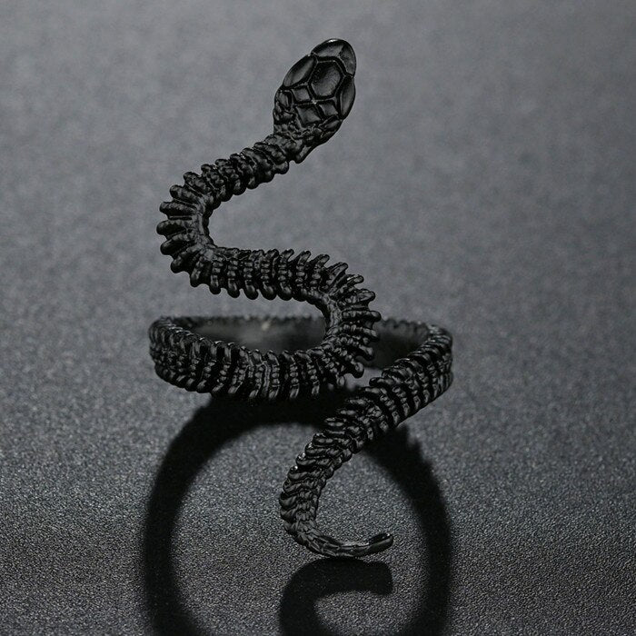 POYAMUSE Punk Snake Rings Set - Gothic Wrap Finger Serpent Rings For Egirl Eboy | Halloween Jewelry, 4 Pack