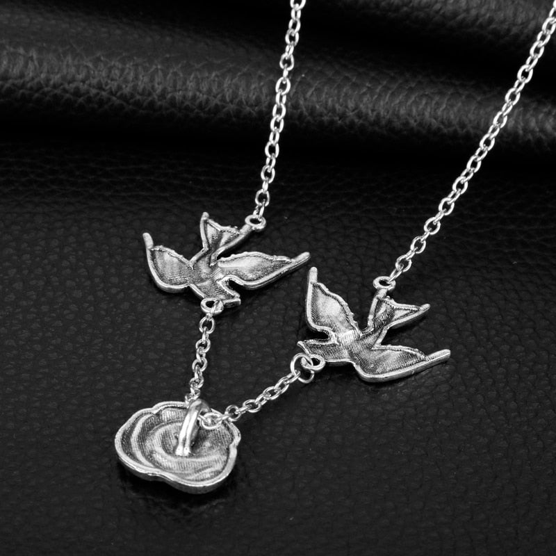 Gothic Jewelry Women's Necklace Vintage Accessories Rose Flower Pendant Necklace Female Choker Retro Trinket Chain Charms