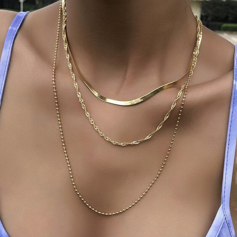 Gothic Multi-layer Gold Snake Chain Choker Necklace for Women Men Punk Twist Chain Clavicle Necklace Party Jewelry Accessories