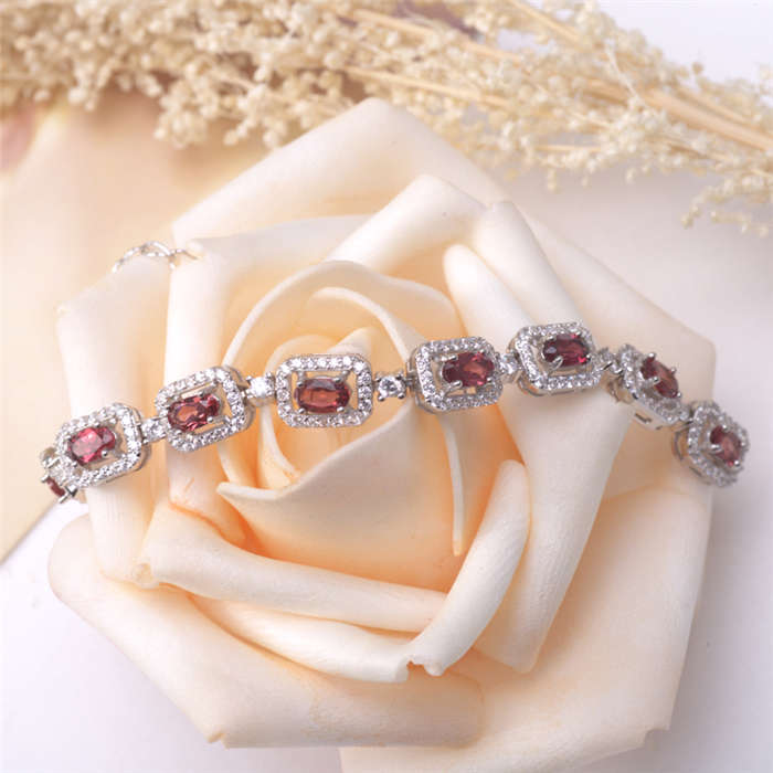 HENGYU Vintage Womens Charm Bracelet Silver S925 Sterling Wedding Jewellery Women Garnet Bracelets Bangle for Wedding Gift Z0004