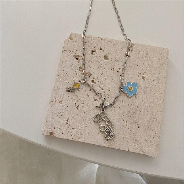 HUANZHI 2022 Colorful Star Butterfly Bear Necklace Titanium Steel Pendants Metal Necklaces for Women Unisex Jewelry Accessories