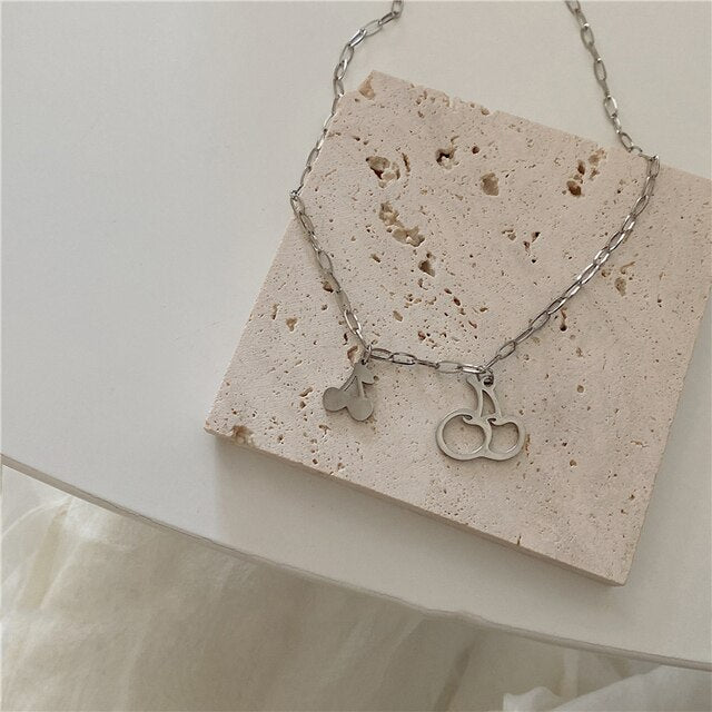 HUANZHI 2022 Colorful Star Butterfly Bear Necklace Titanium Steel Pendants Metal Necklaces for Women Unisex Jewelry Accessories