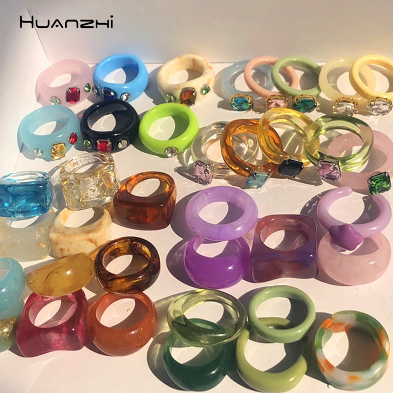 HUANZHI 2021  Colourful Transparent Resin Acrylic Rhinestone Geometric Square Round Rings Set for Women Jewelry Travel Gifts