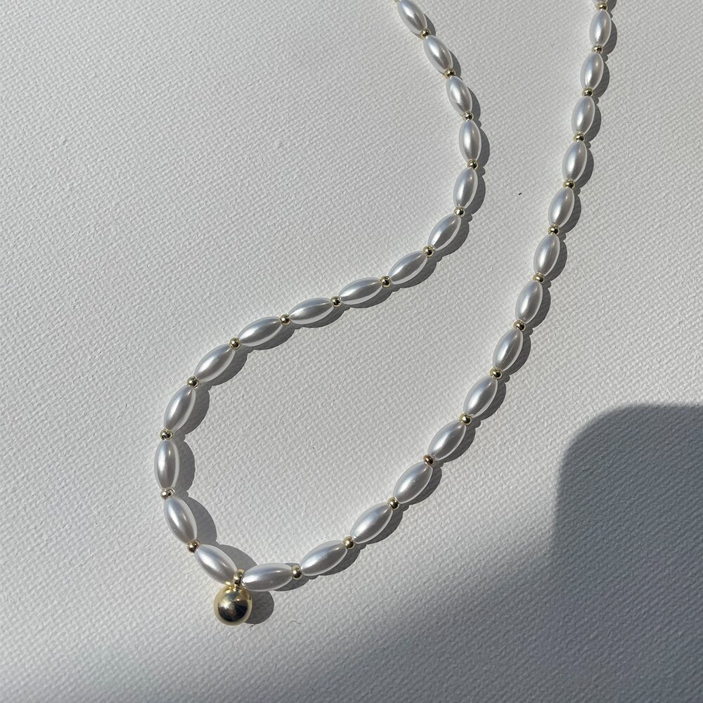 HUANZHI 2022 Vintage Colourful Pearl Choker Resin Flower Transparent Beads Pink Crystal Necklace for Women Wedding Jewelry