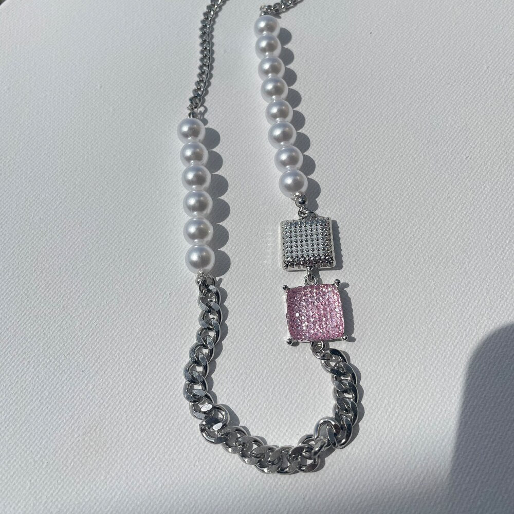 HUANZHI 2022 Vintage Colourful Pearl Choker Resin Flower Transparent Beads Pink Crystal Necklace for Women Wedding Jewelry