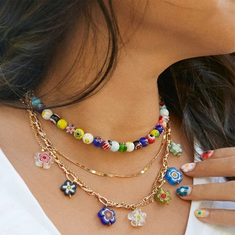 HUANZHI Bohemia Transparent Irregular Flowers Colorful Bead Pearl Pendant Metal Chain Necklace for Women Girls Vacation Jewelry