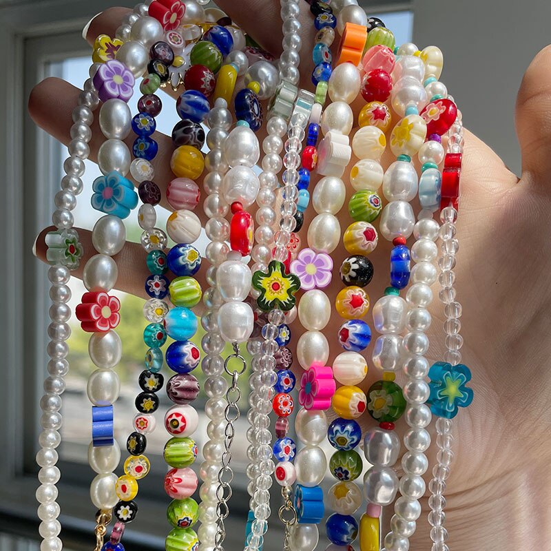 HUANZHI Bohemia Transparent Irregular Flowers Colorful Bead Pearl Pendant Metal Chain Necklace for Women Girls Vacation Jewelry
