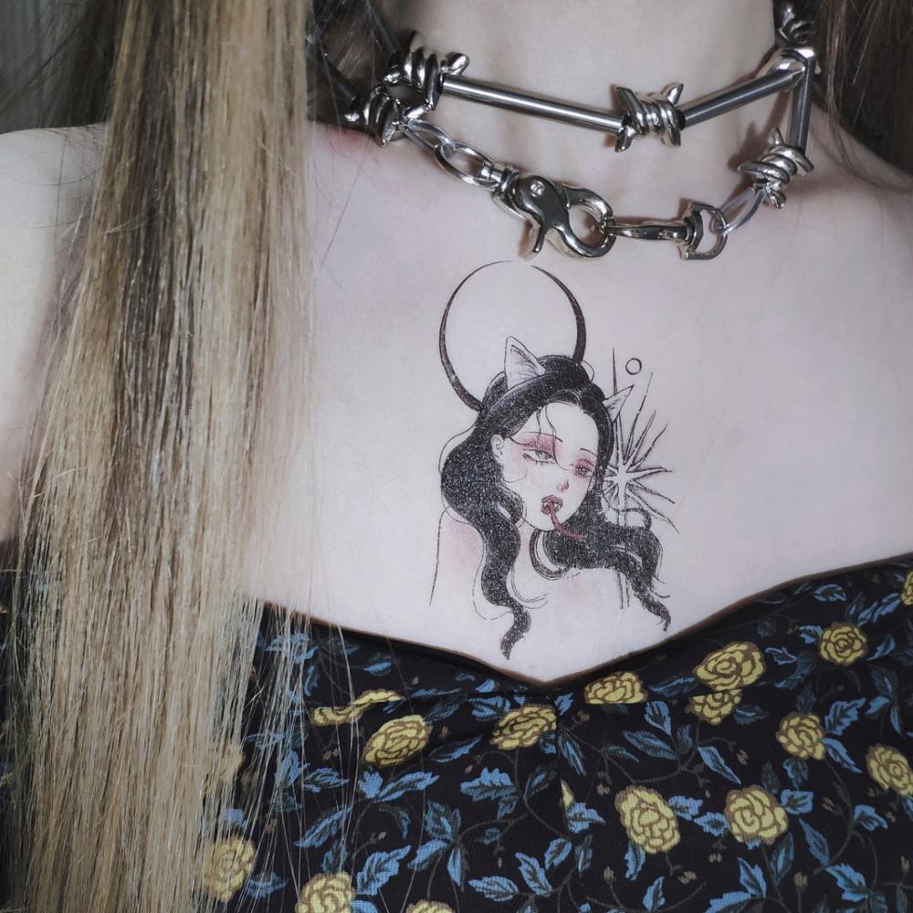 HUANZHI Individuality Punk Handcuffs Blade Thorns Slub Pendant Hip Hop Silver Color Couple Necklace for Women Men Couple Jewelry