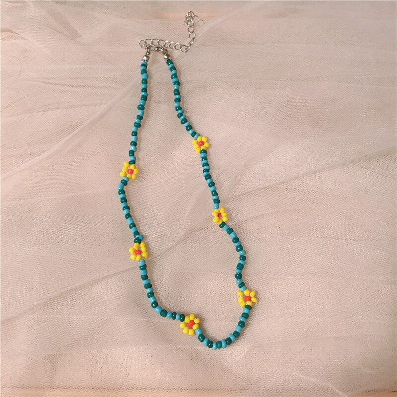 HangZhi 2021  5 pcs/set Daisy Flower Colorful Beads Clavicle Choker Necklace for Women Girls Spring Summer Jewelry