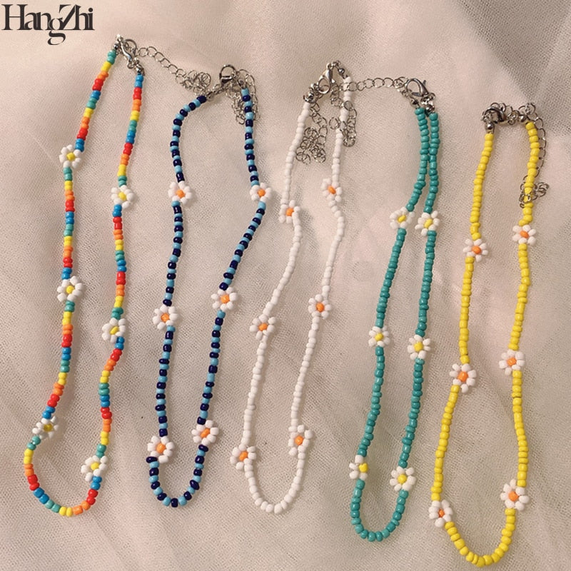 HangZhi 2021  5 pcs/set Daisy Flower Colorful Beads Clavicle Choker Necklace for Women Girls Spring Summer Jewelry